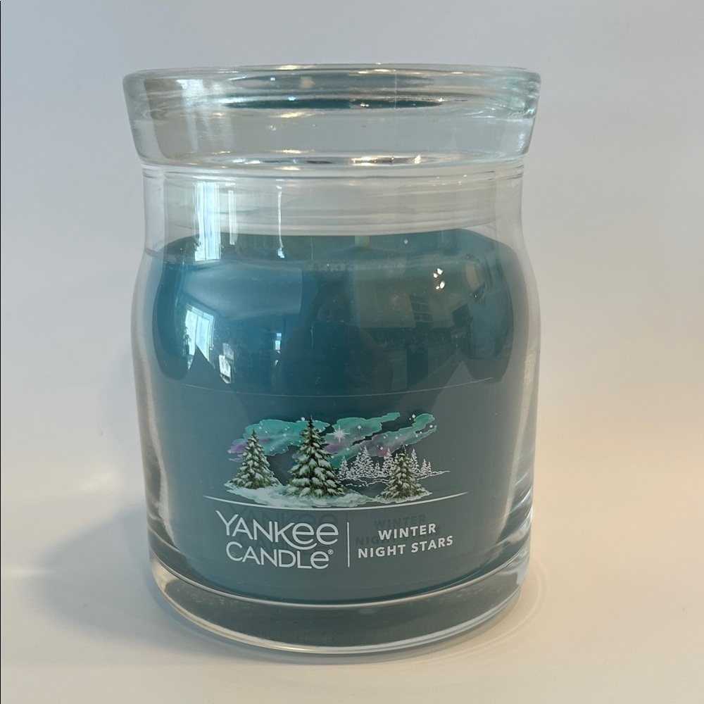 Yankee Candle in Deep Blue